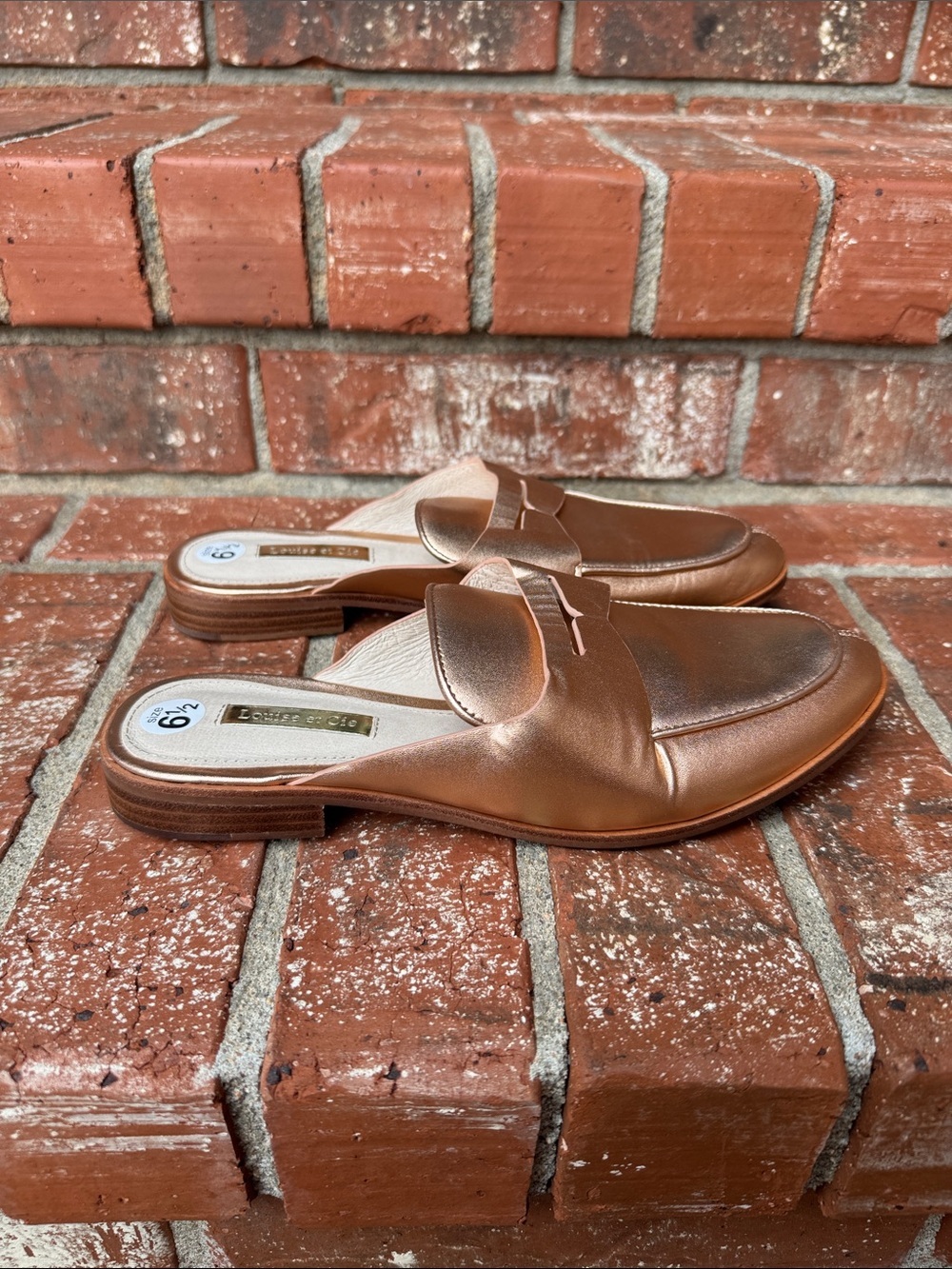 Louise et Cie Dugan Rose Gold Metallic Leather Loafer Mules Women Size 6.5